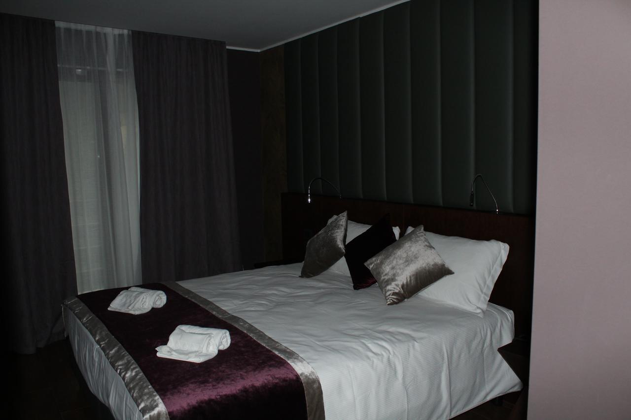 National Park Hotel & Spa Cotronei Eksteriør billede